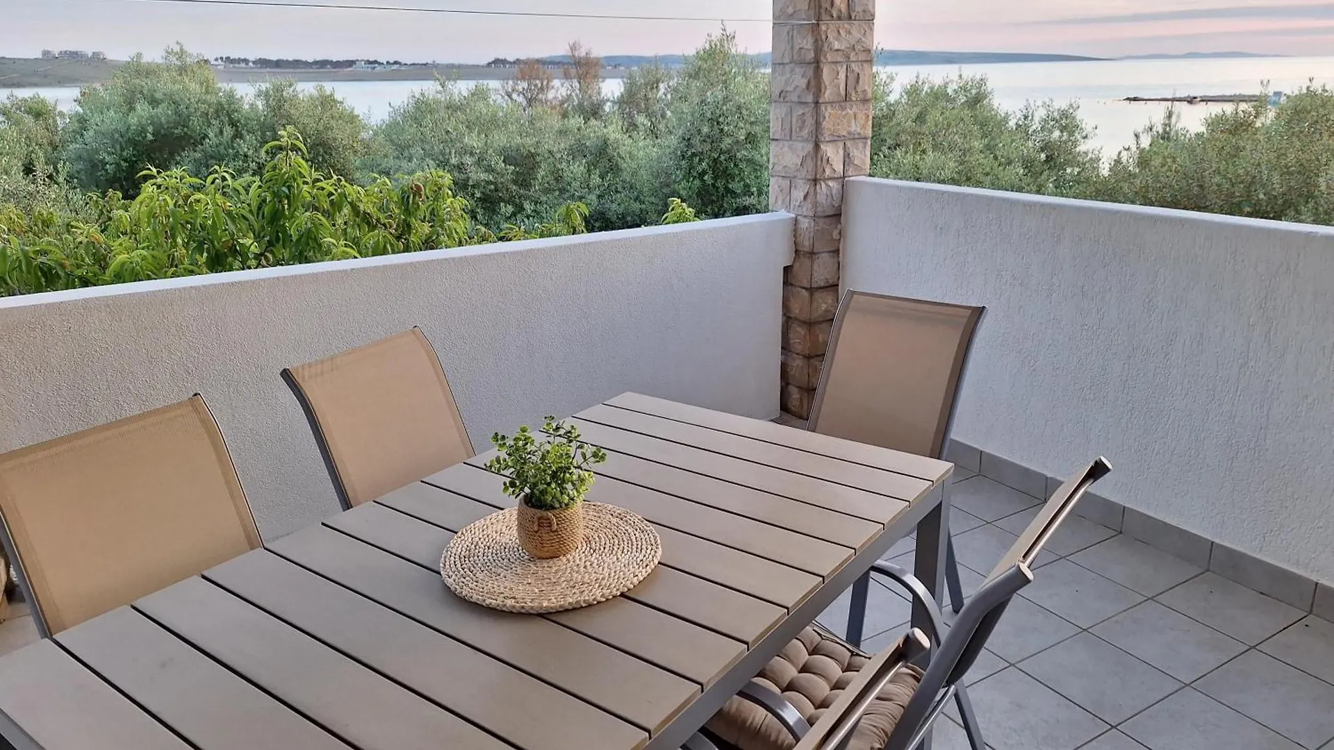 Rumora Ivan Apartment Povljana